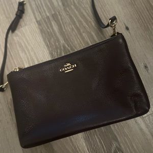 Brown leather coach crossbody purse